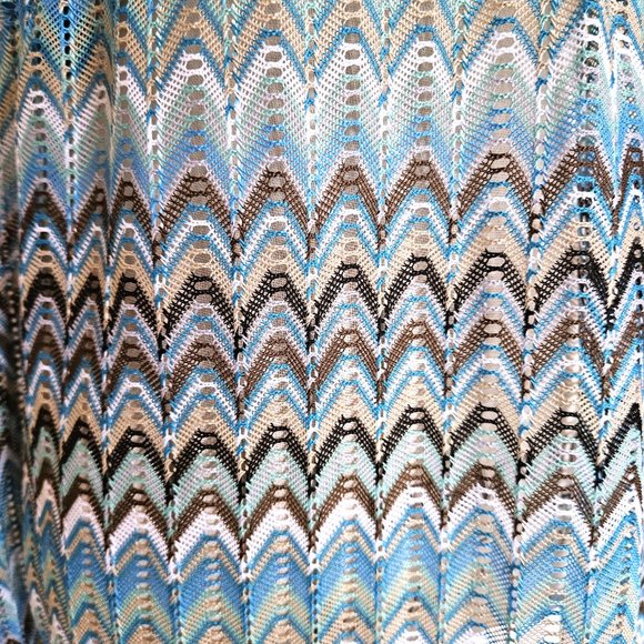 Size M Vintage 1990s Lace Bargello Blouse or Cover Up - Picture 9 of 9